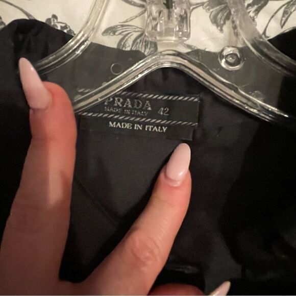 Prada size 42 Italian NWT silk top - Picture 2 of 8